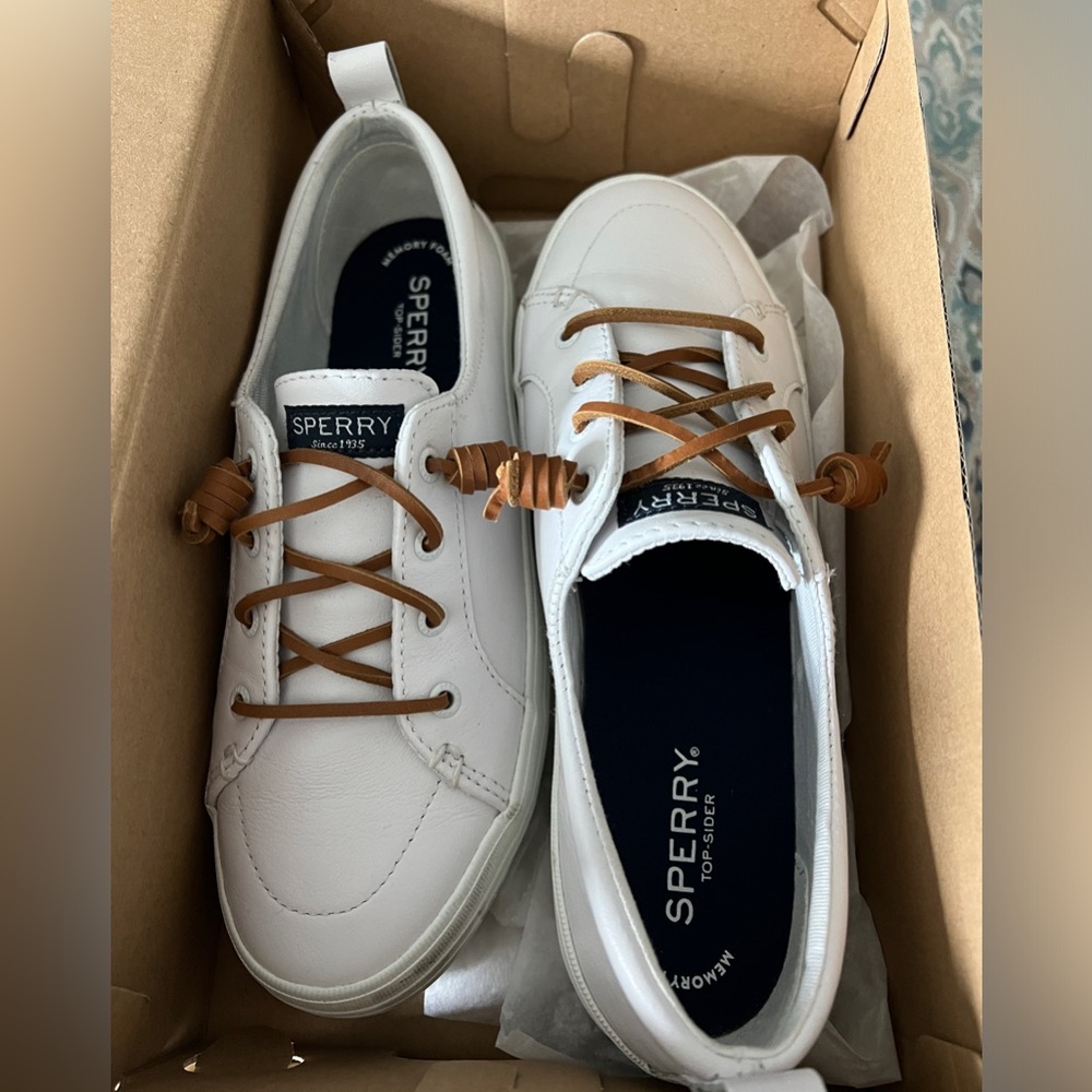Sperry Crest Vibe Platform Sneaker